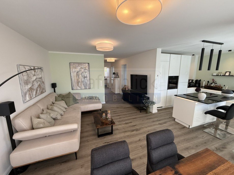 Wohnzimmer Durchblick Etagenwohnung Gr�mitz