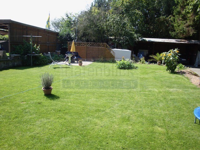 Garten.hinterer Teil mit Terrasse Haus Timmendorfer Strand / Niendorf