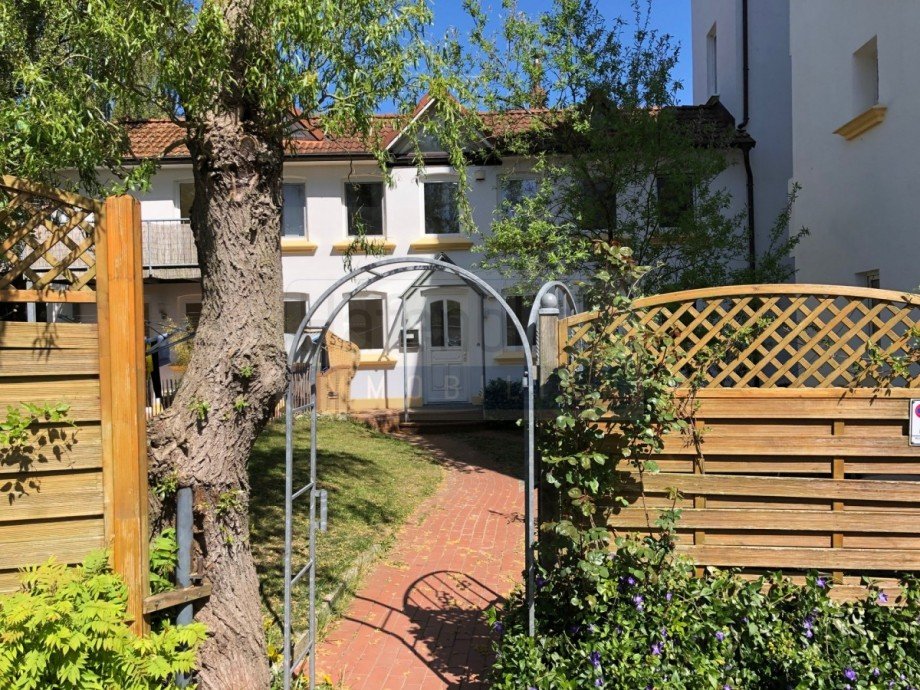 Eingang Gartenhaus Einfamilienhaus Kiel / Pries