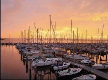 Sportboothafen Top Lage-Wasserblick ! Sanierte 4-Zimmer-Altbau-2 Balkone-Denkmalschutz Abschreibung
