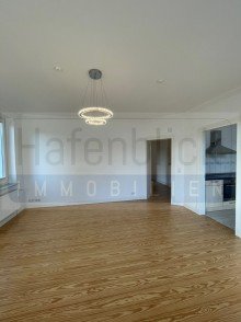Wohnzimmer Direkt an der Kieler F�rde ! Sanierte 3-Zi-Altbauwohnung-Terrasse zum Garten- Denkmalschutz