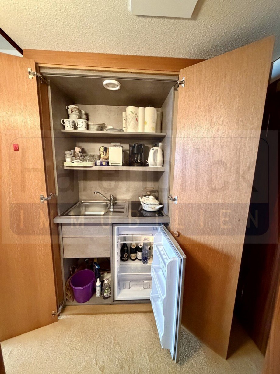 Schrankk�che mit K�hlschrank und Kochplatten Etagenwohnung Timmendorfer Strand