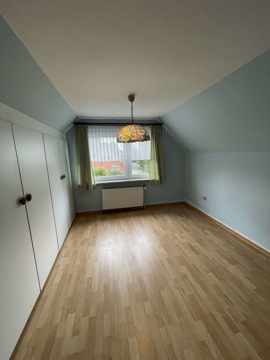 Zimmer OG Haus L�beck