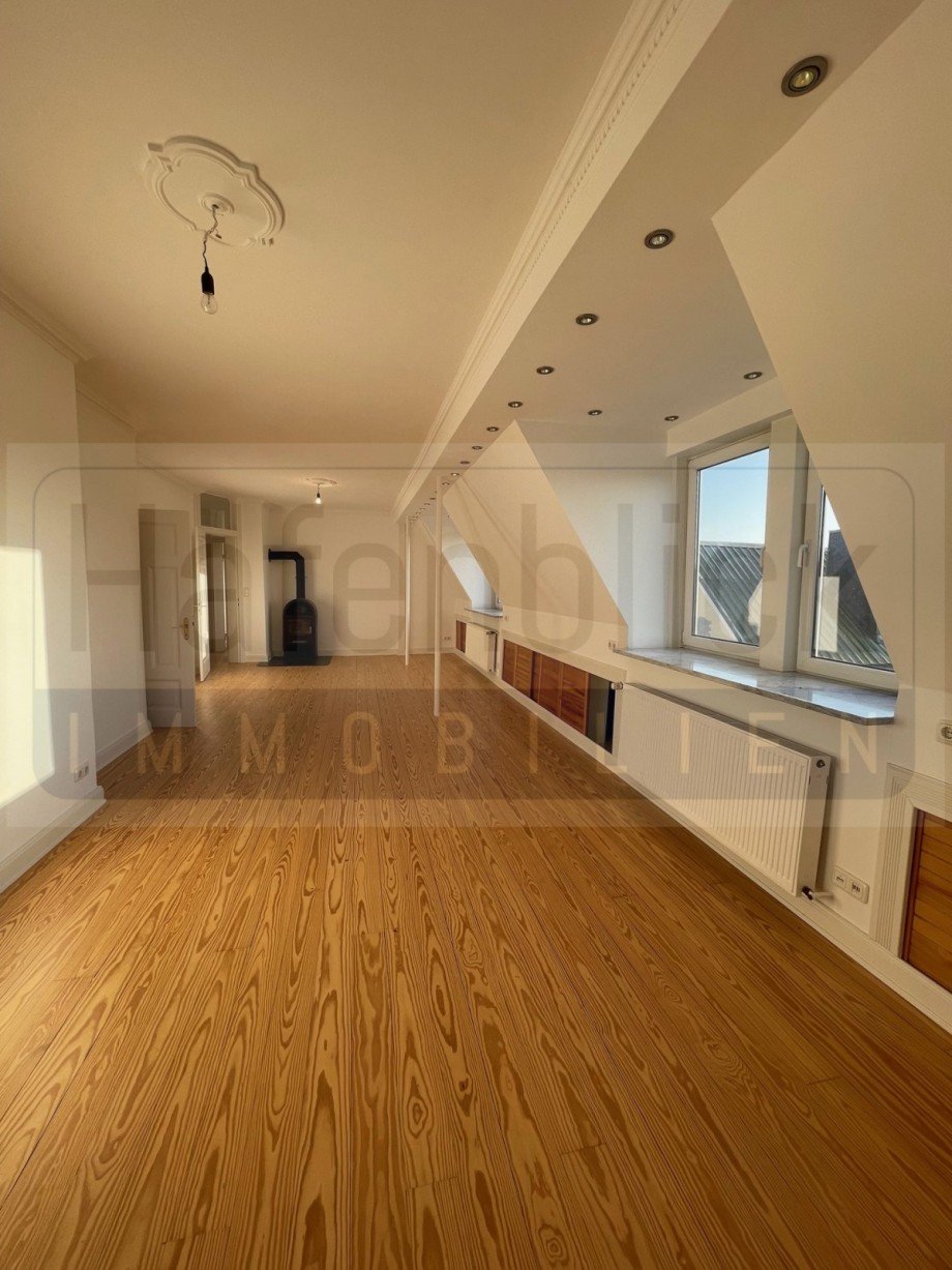 Wohnzimmer mit Ofen Wohnung Kiel