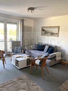 Wohnzimmer  Sofaecke am Balkon Top Lage am Strand ! 2 Zimmer Wohnung -2 Balkone -Stellplatz -Teilmeerblick- Scharbeutz - Haffkrug