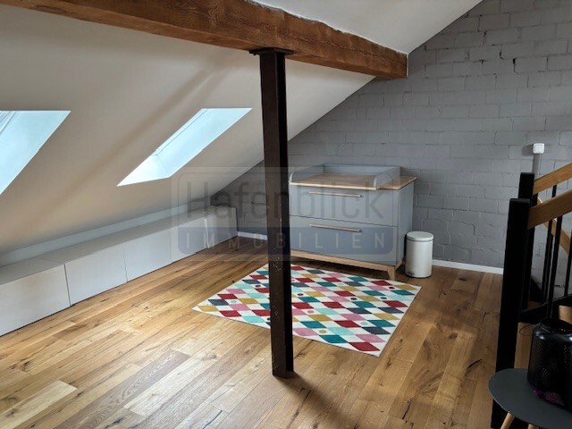Dachgeschoss Reihenhaus Ammersbek