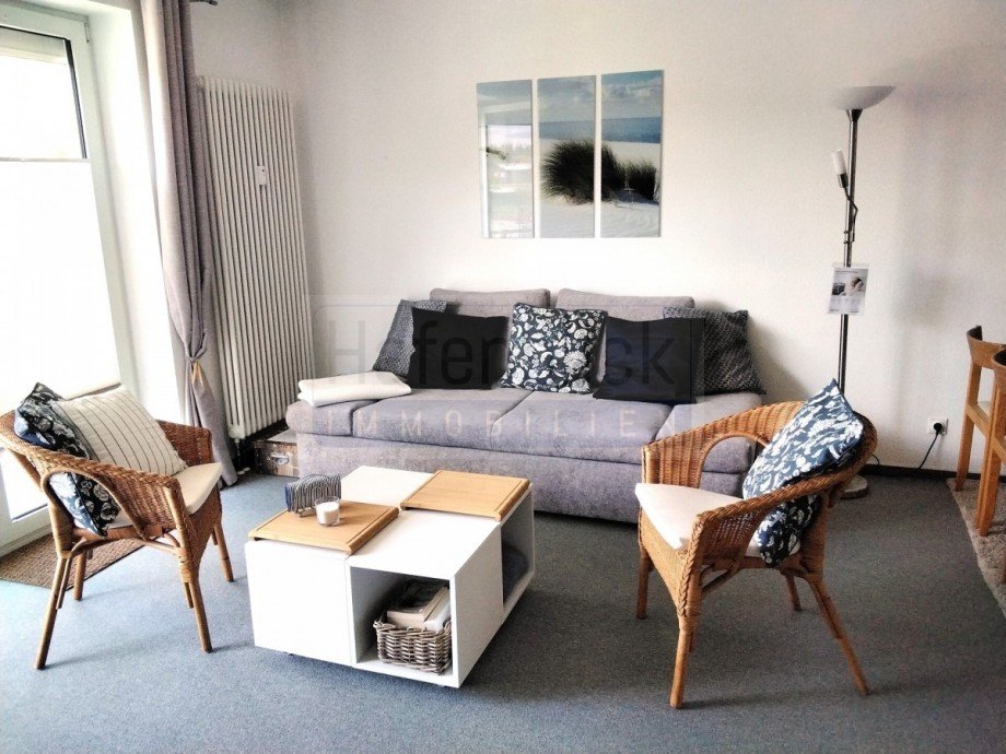 Sofaecke am sonnigen Balkon Etagenwohnung Scharbeutz
