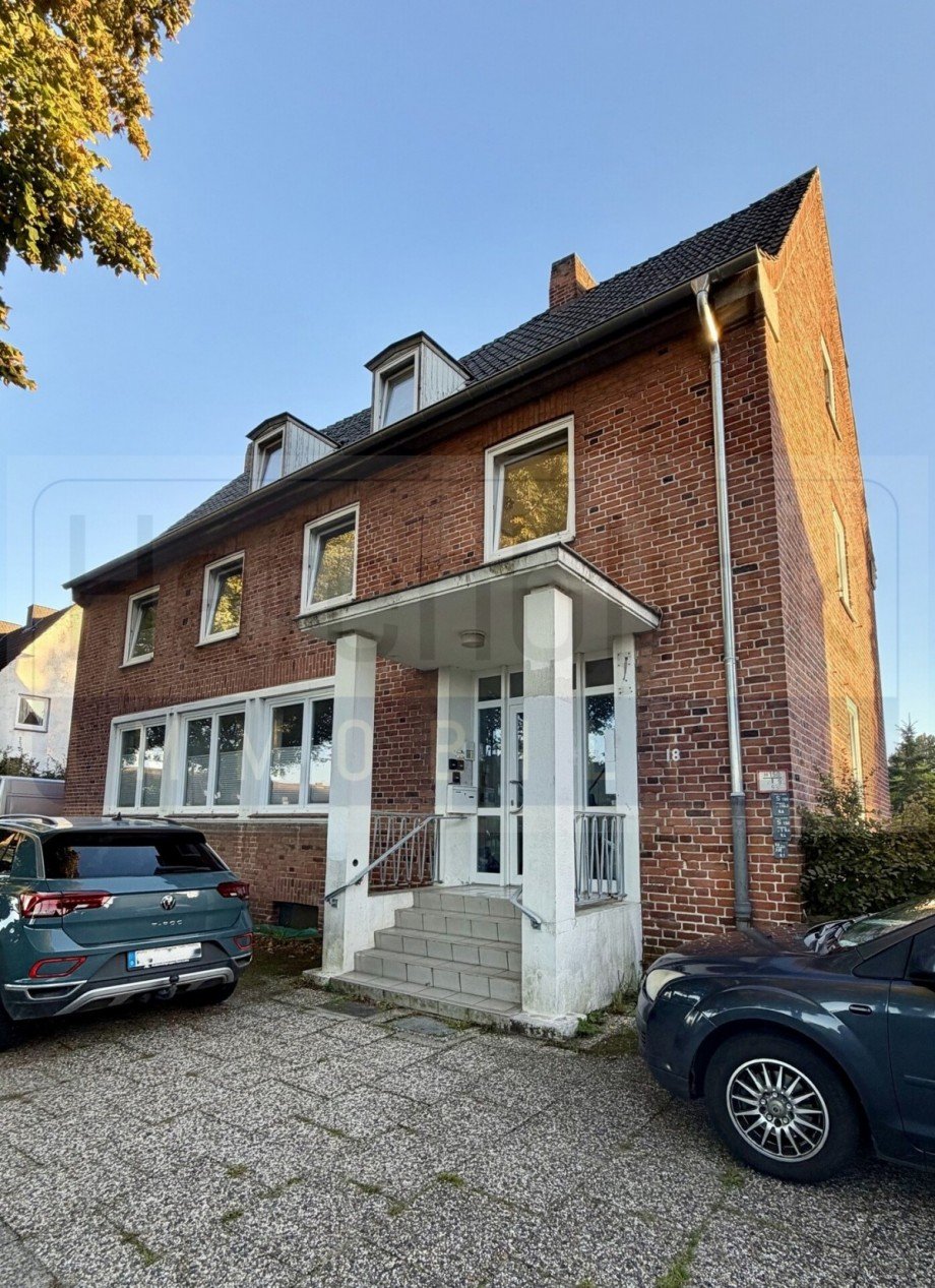 Hauseingang Mehrfamilienhaus L�beck