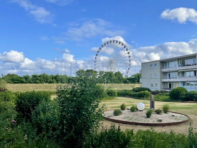 Balkonblick auf das Riesenrad (2) Etagenwohnung Gr�mitz