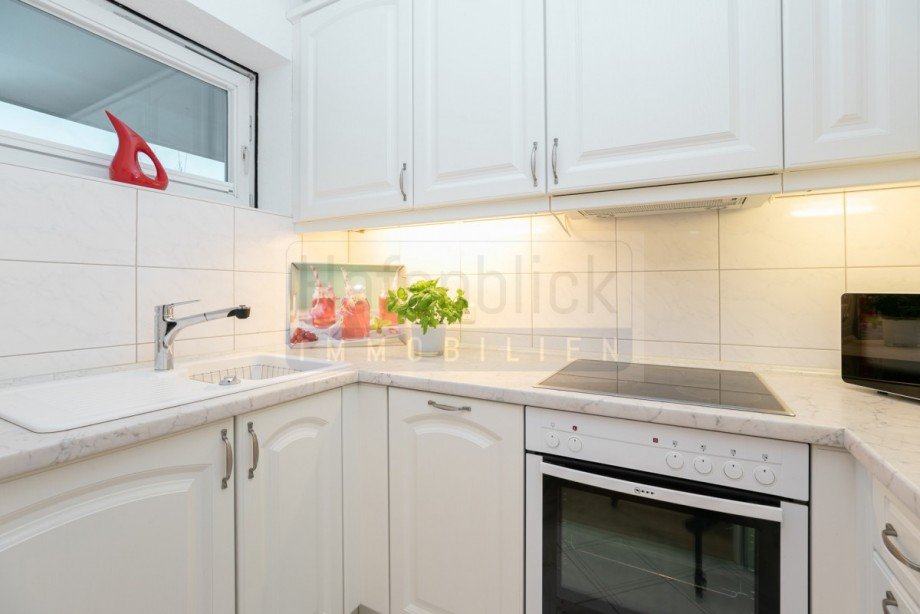 K�che mit Fenster Etagenwohnung Gr�mitz