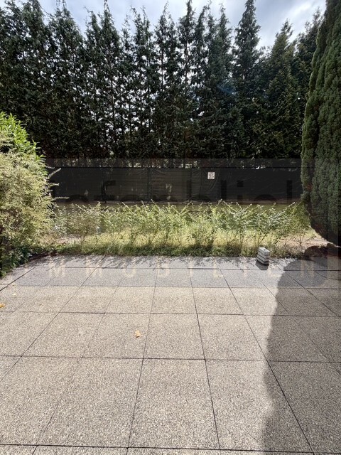 3.Wohnzimmer= Terrasse Erdgeschosswohnung Hamburg