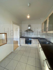 K�che Direkt an der Kieler F�rde ! Sanierte 3-Zi-Altbauwohnung-Terrasse zum Garten- Denkmalschutz
