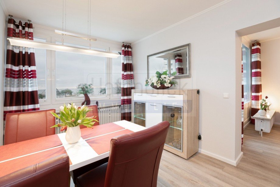 Esszimmer mit Meerblick2 Etagenwohnung Gr�mitz