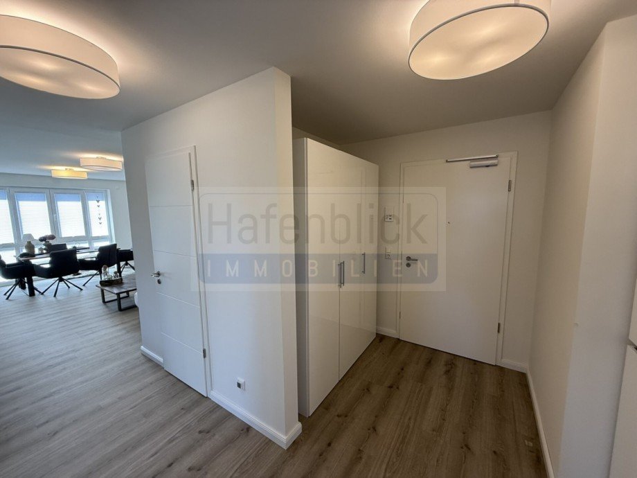 Eingangsbereich Etagenwohnung Gr�mitz