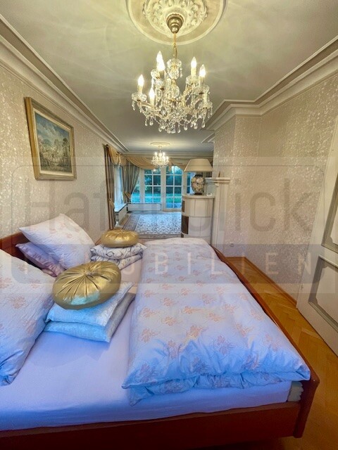 Zimmer mit Ofen und Terrasse Einfamilienhaus L�beck