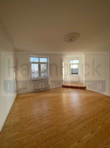 Wohnzimmer mit Erker Top Lage-Wasserblick ! Sanierte 4-Zimmer-Altbau-2 Balkone-Denkmalschutz Abschreibung