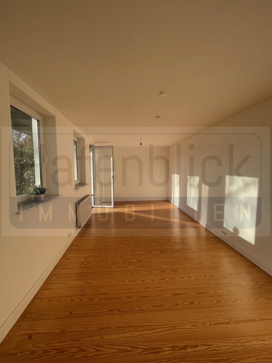 Balkonzimmer OG Wohnung Kiel / Pries