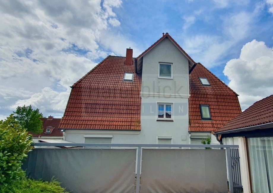 Hausr�ckseite Mehrfamilienhaus Heikendorf