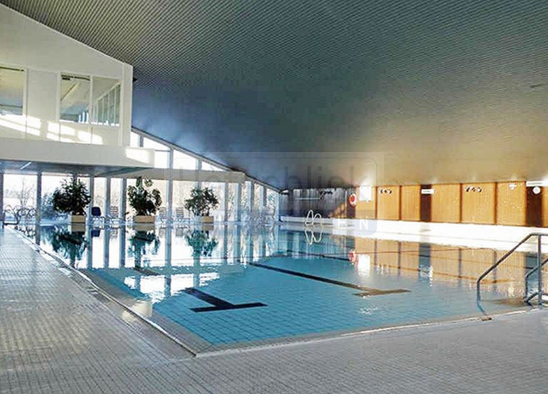 Schwimmbad mit 25m Becken Wohnung Sierksdorf