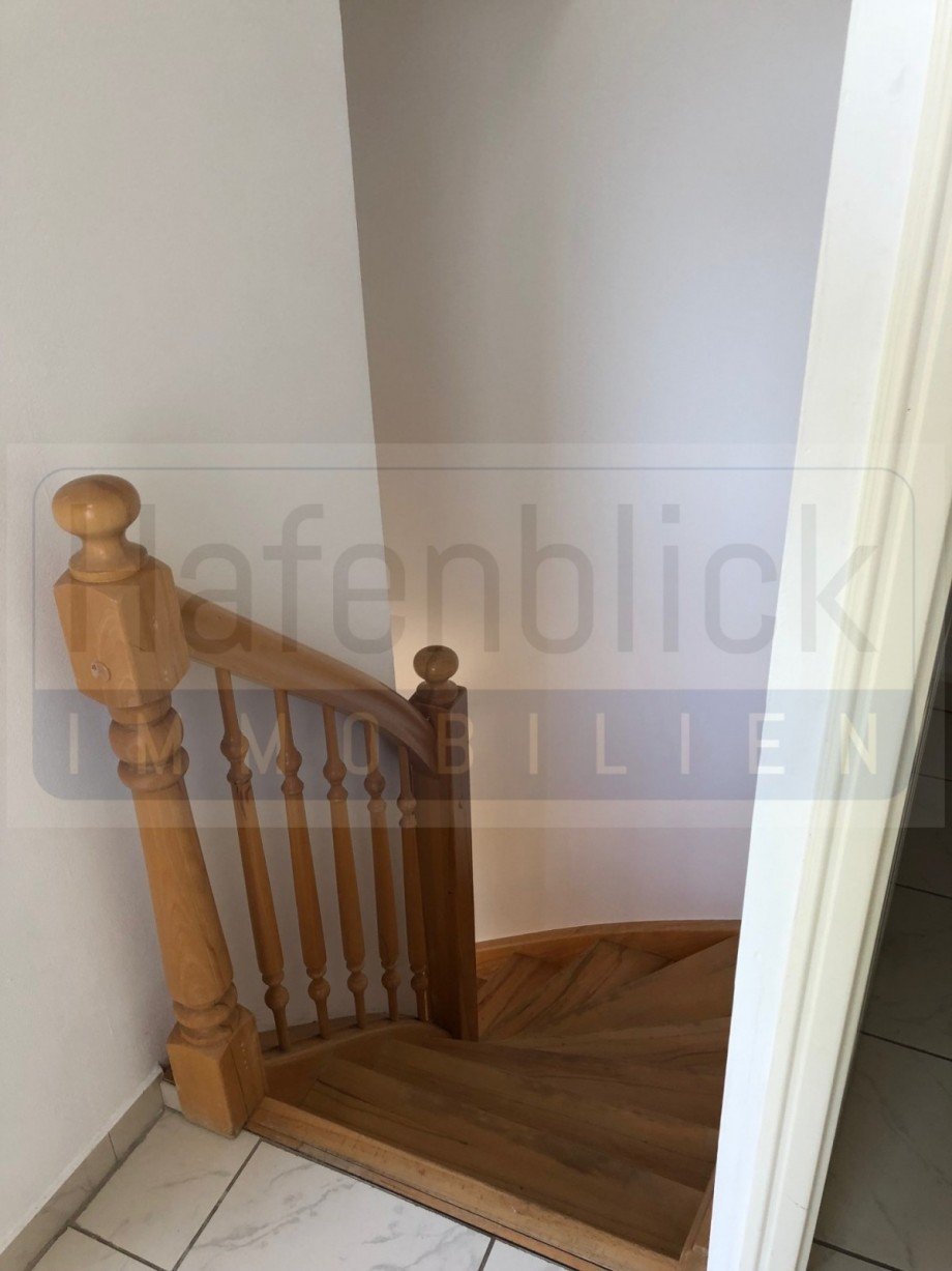 Treppe von oben Einfamilienhaus Kiel / Pries