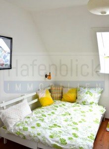 Schlafzimmer-2 Gem�tliche Firmenwohnung-Ferienwohnung-Panoramablick in Seevetal - mit Bahnanbindung nach Hamburg