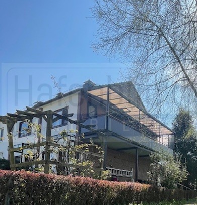 Hausseite mit Balkon Mehrfamilienhaus Preetz