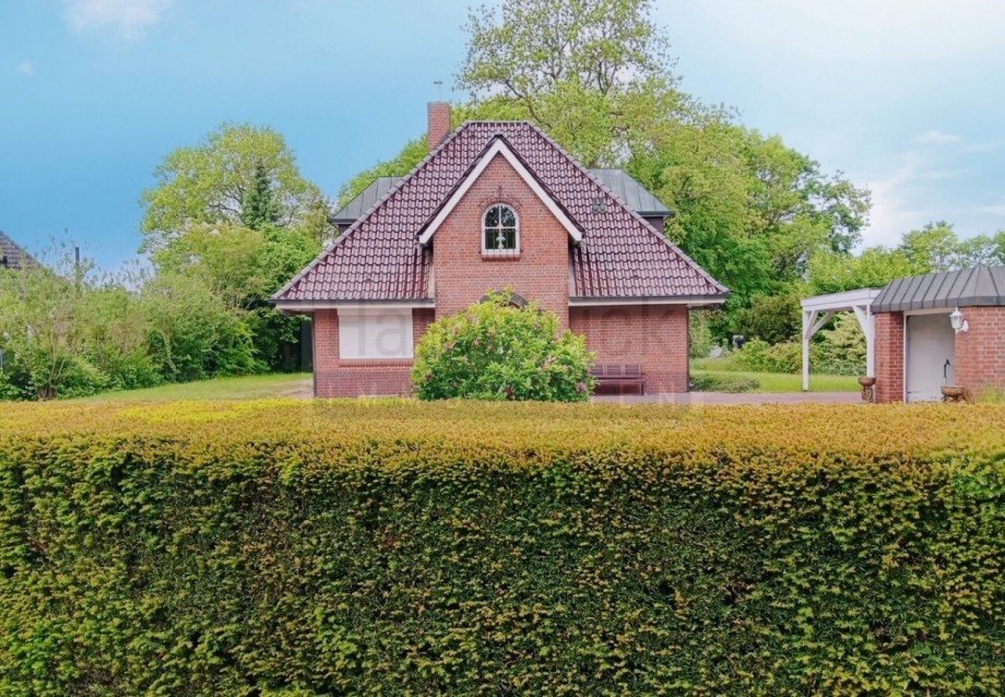 Ansicht von der Stra�e Einfamilienhaus L�beck