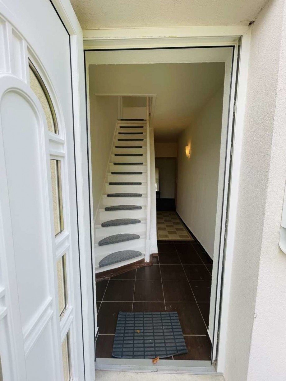 Haust�r.Treppe Einfamilienhaus L�beck