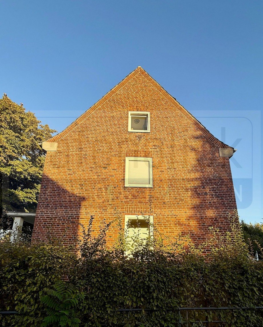 Hausseite Mehrfamilienhaus L�beck