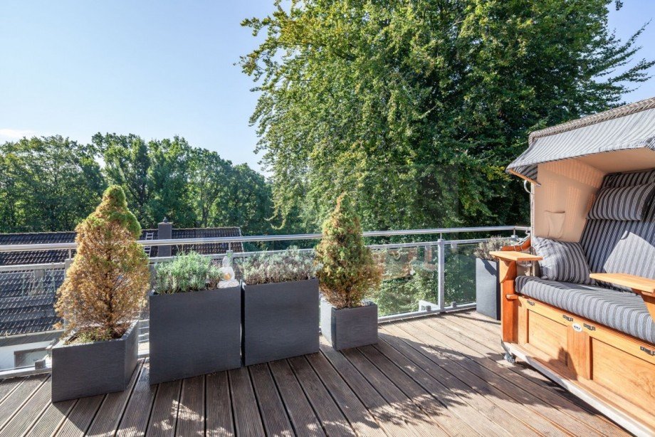 Dachterrasse mit Weitblick �ber den Kurpark Dachgeschosswohnung Bad Schwartau