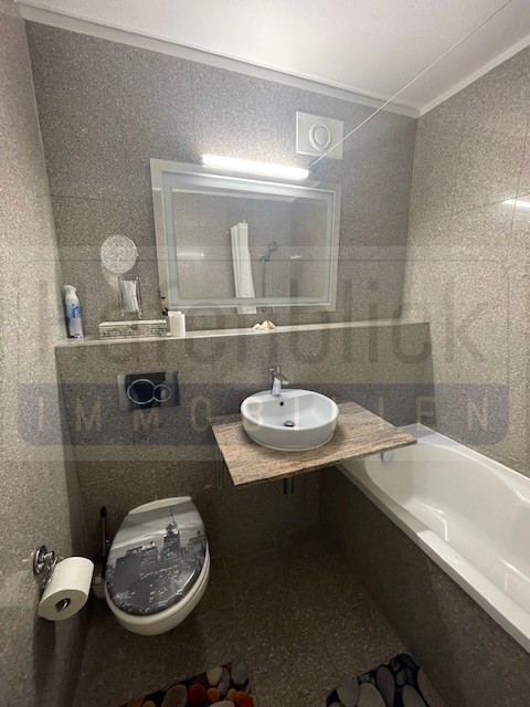 Modernisiertes Vollbad Wohnung Sierksdorf