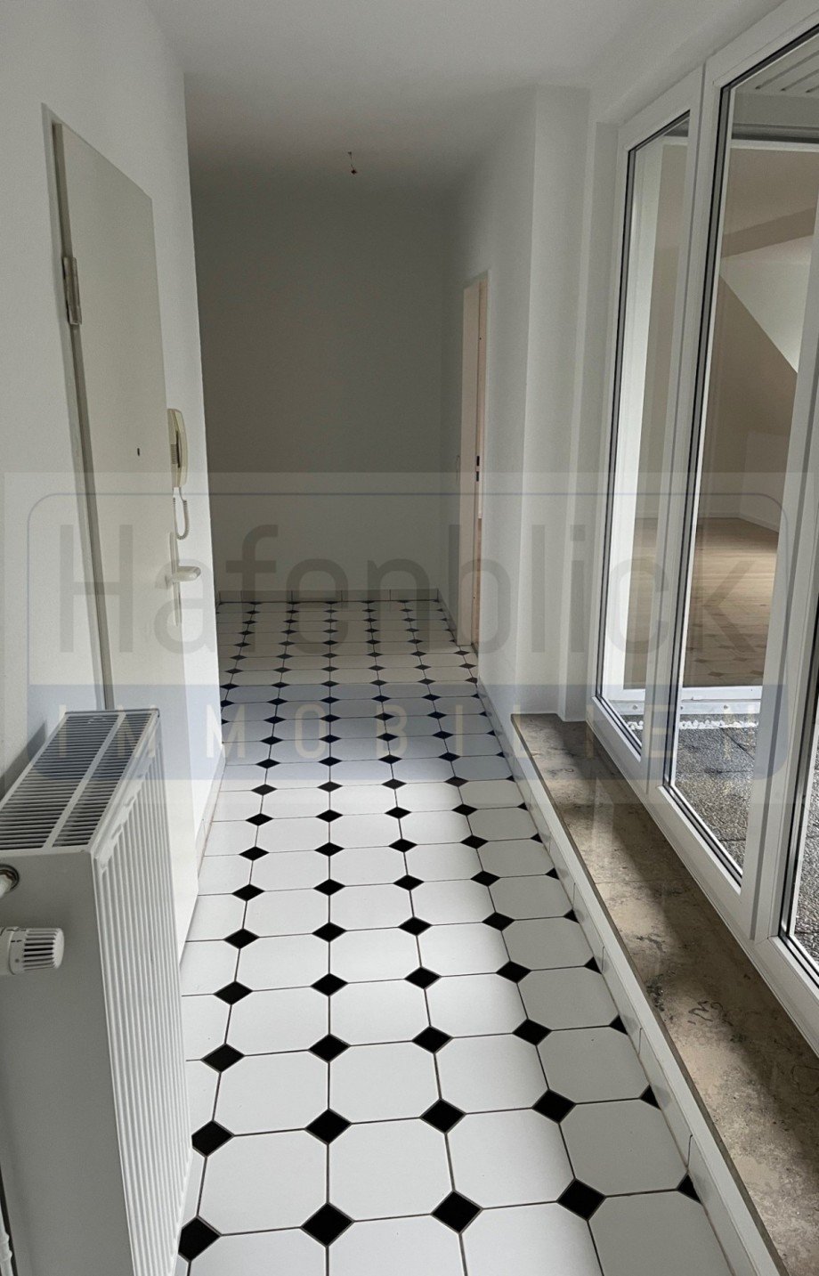 Flur 1 Etagenwohnung Reinbek